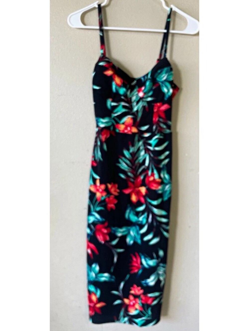 No Boundaries dress M Black Floral Tropical Strappy V Neck Midi Slip Sleeveless
